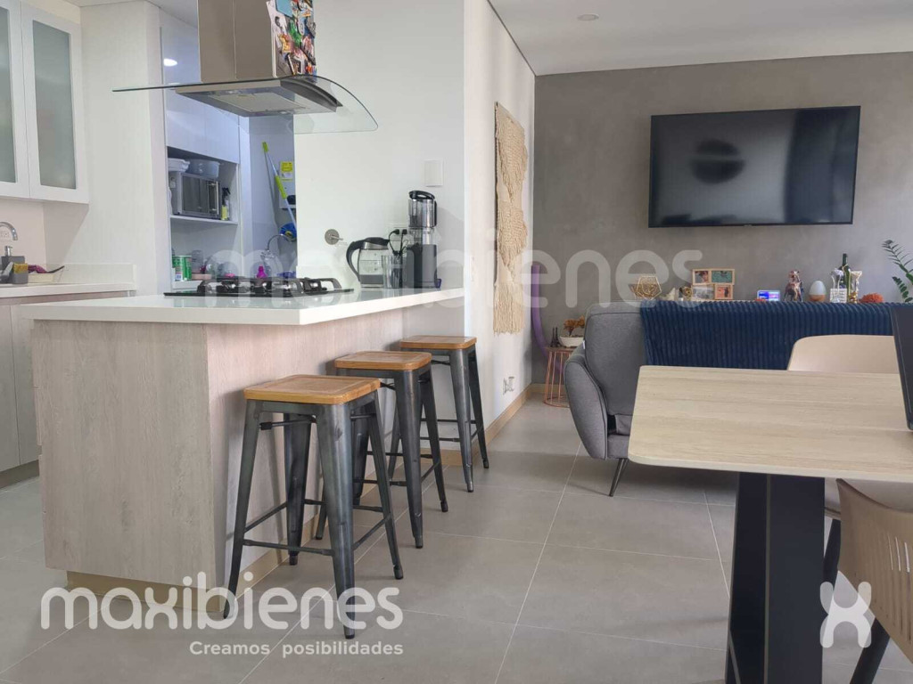 Apartamento en arriendo en Loma De Las Brujas, Envigado · foto 3 de 10