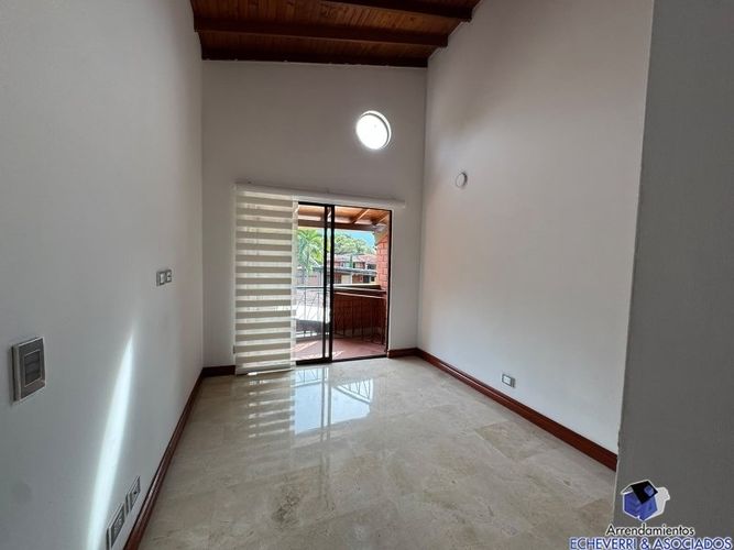 Casa de 3 alcobas en venta en El Dorado, Envigado, 170 m² · foto 7 de 16