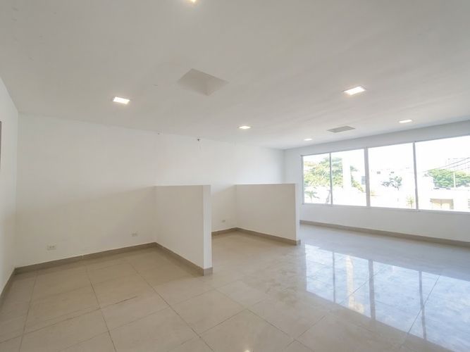 Local en arriendo en Crespo, Cartagena, 100 m² · foto 3 de 10