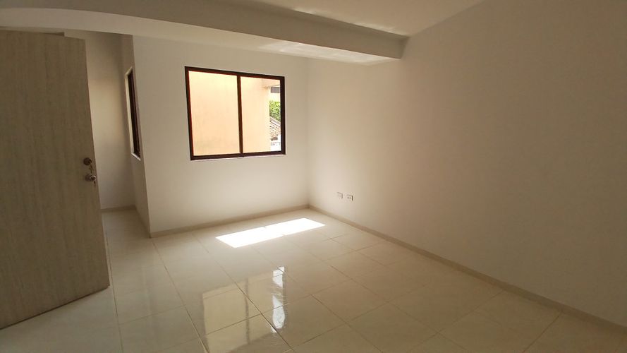 Edificio en venta en Mayapan Las Vegas, Cali, 689 m² · foto 3 de 24