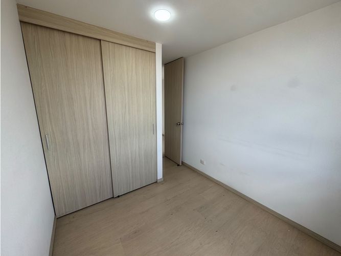 Apartamento en venta en Quebrada Grande, La Estrella · foto 7 de 11