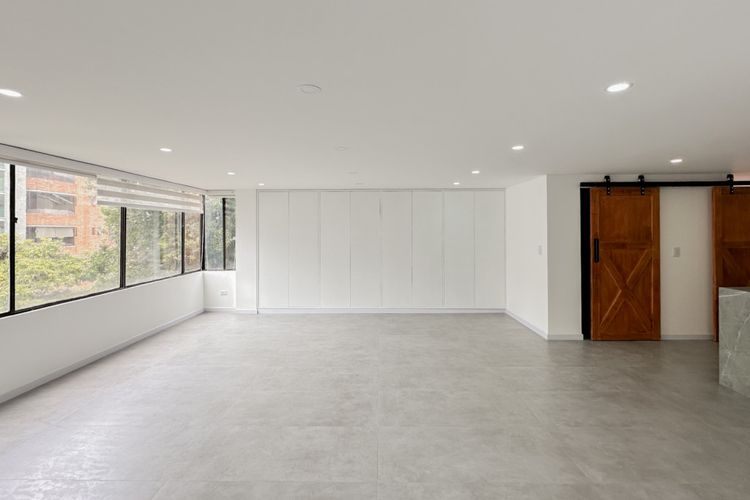 Apartamento de 3 alcobas en venta en Chico Norte, Bogotá, 280 m² · foto 3 de 24