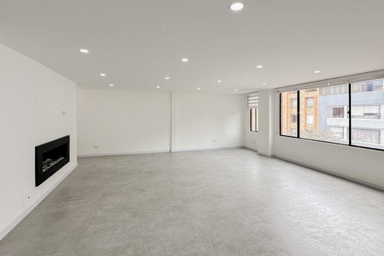 Apartamento de 3 alcobas en venta en Chico Norte, Bogotá, 280 m² · foto 4 de 24