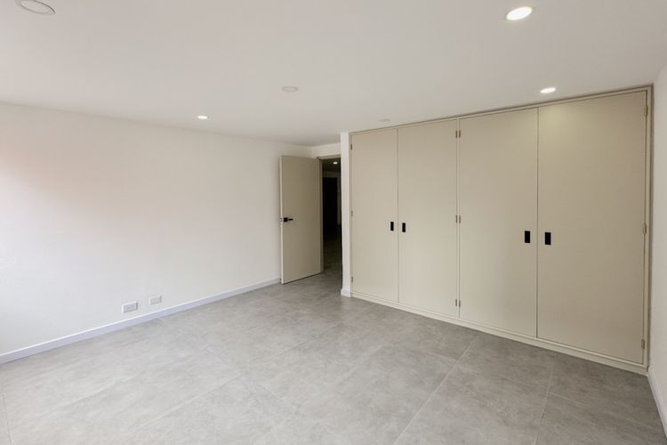 Apartamento de 3 alcobas en venta en Chico Norte, Bogotá, 280 m² · foto 13 de 24