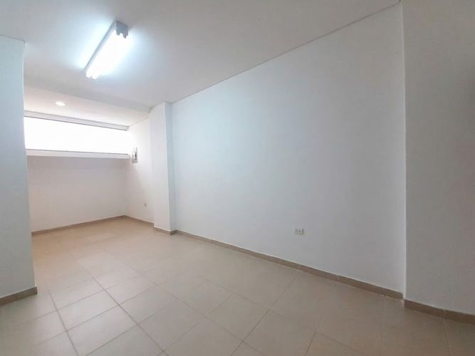 Local en venta en El Centro, Cartagena, 22 m² · foto 8 de 12
