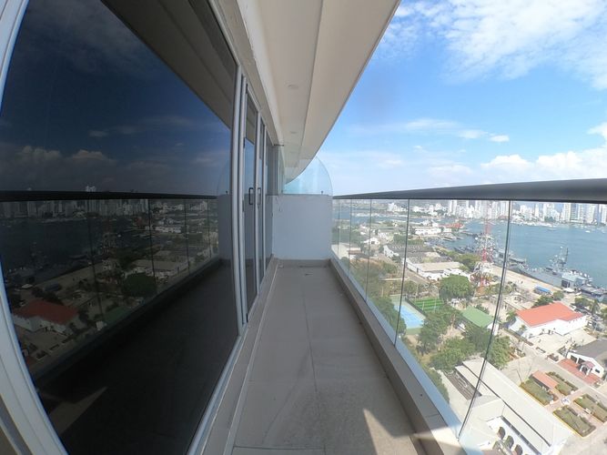 Oficina en arriendo en Bocagrande, Cartagena, 114 m² · foto 2 de 13