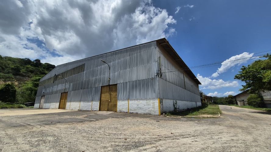 Bodega en arriendo en Rio De Oro I, Bucaramanga · foto 3 de 24