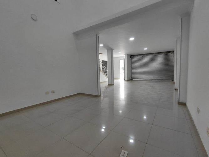 Local en arriendo en Champagnat, Cali, 360 m² · foto 3 de 24