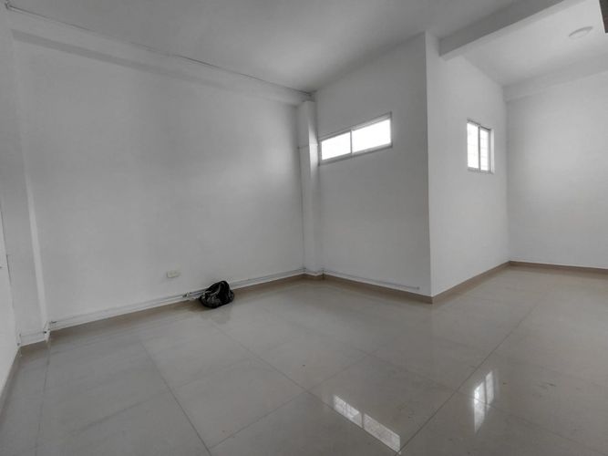 Local en arriendo en Champagnat, Cali, 360 m² · foto 24 de 24