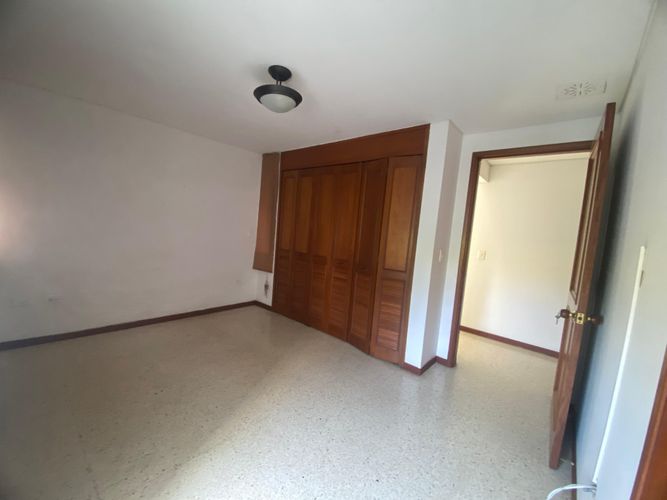 Apartamento de 4 alcobas en venta en Santa Monica, Cali, 110 m² · foto 5 de 12