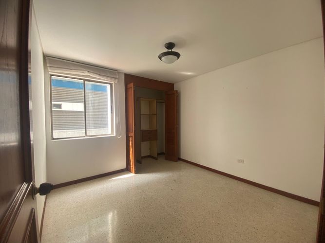 Apartamento de 4 alcobas en venta en Santa Monica, Cali, 110 m² · foto 8 de 12