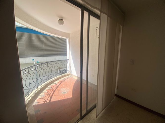 Apartamento de 4 alcobas en venta en Santa Monica, Cali, 110 m² · foto 9 de 12