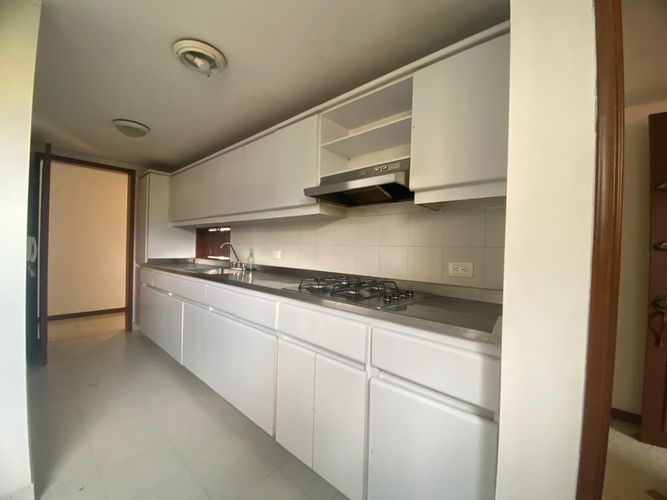 Apartamento de 4 alcobas en venta en Santa Monica, Cali, 110 m² · foto 10 de 12