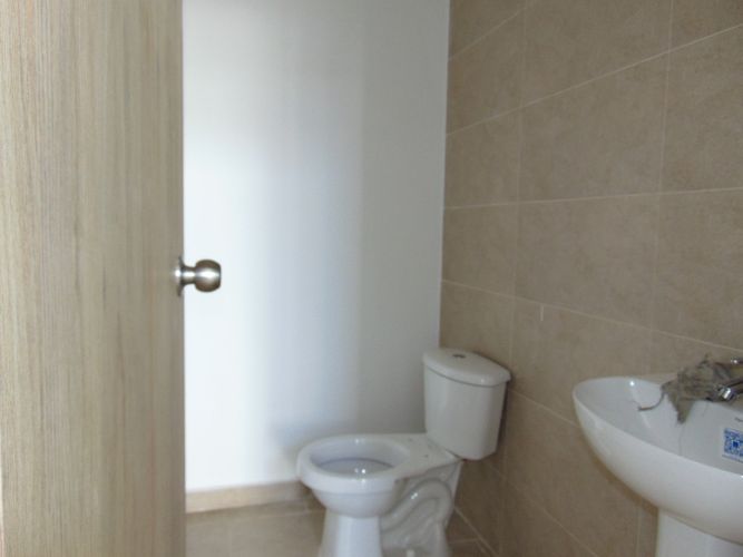 Local en arriendo en Manga, Cartagena, 25 m² · foto 11 de 11
