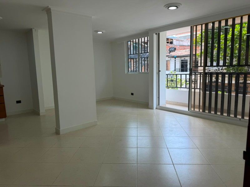 Apartamento en venta en Santa Maria No. 3, Itagüí · foto 2 de 9