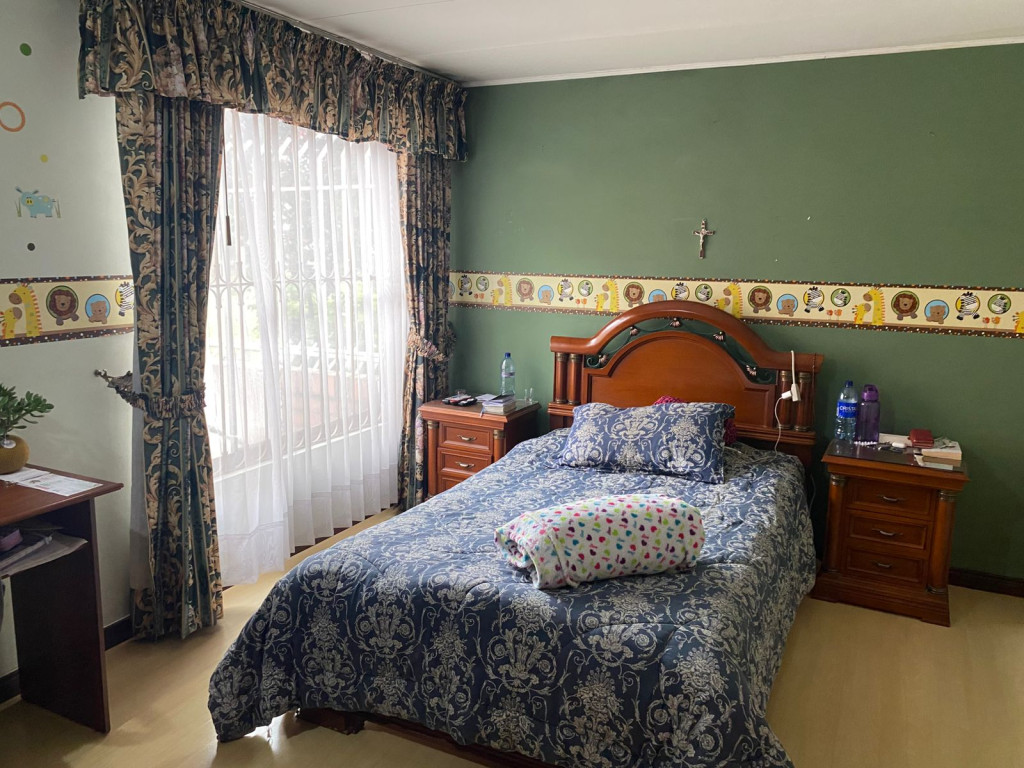 Casa en venta en Barrios Unidos, Bogotá · foto 9 de 24