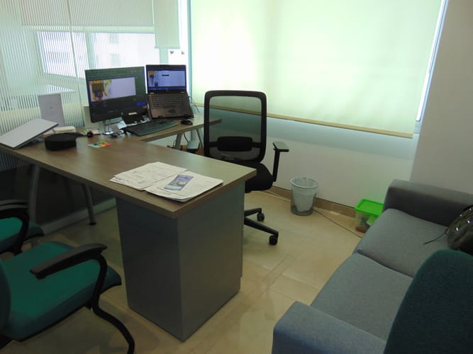 Oficina en arriendo en Bocagrande, Cartagena, 12 m² · foto 2 de 11