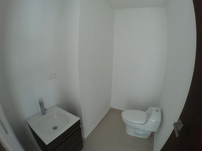 Oficina en arriendo en Bocagrande, Cartagena, 98 m² · foto 5 de 8