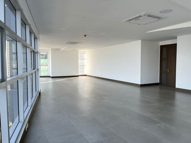 Oficina en venta en Bocagrande, Cartagena, 105 m² · foto 2 de 17