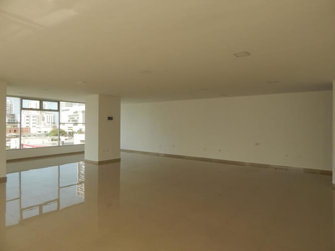 Oficina en arriendo en Bocagrande, Cartagena, 190 m² · foto 5 de 12