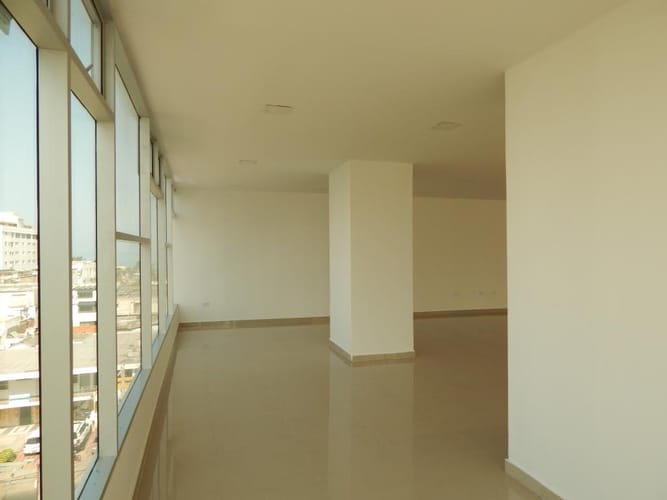 Oficina en arriendo en Bocagrande, Cartagena, 190 m² · foto 6 de 12