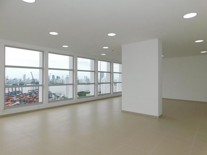 Oficina en arriendo en Manga, Cartagena, 77 m² · foto 3 de 6