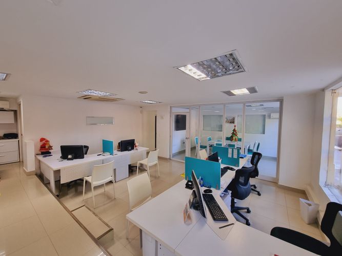 Local en venta en El Centro, Cartagena, 107 m² · foto 2 de 9