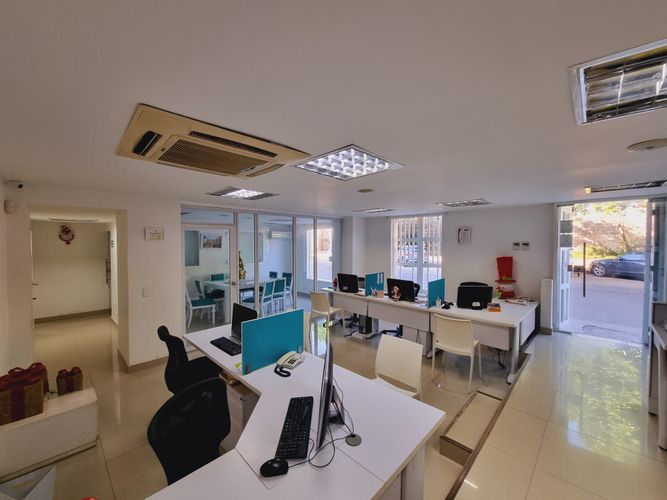 Local en venta en El Centro, Cartagena, 107 m² · foto 3 de 9