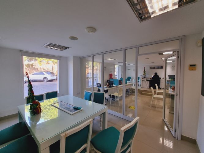 Local en venta en El Centro, Cartagena, 107 m² · foto 4 de 9