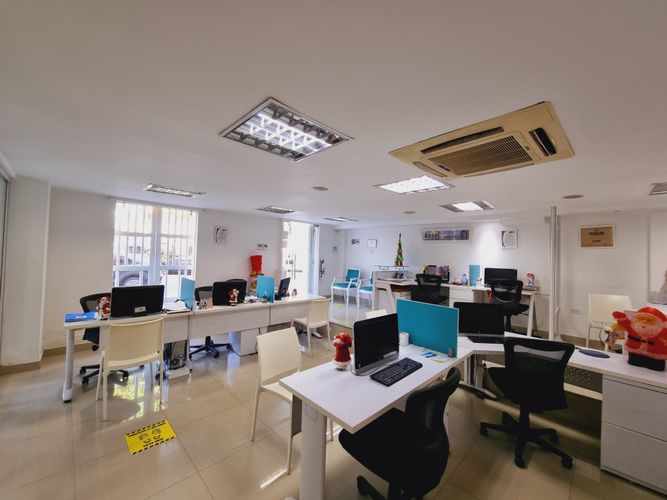 Local en venta en El Centro, Cartagena, 107 m² · foto 6 de 9