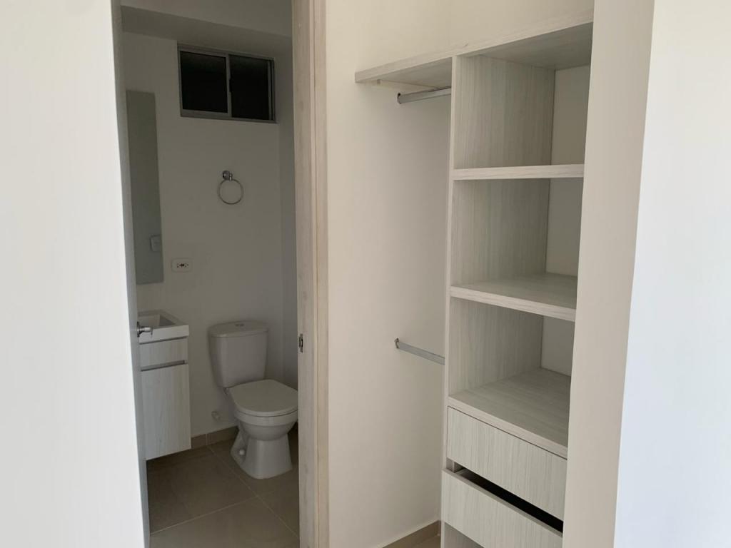 Apartamento en venta en Urbanizacion El Country, Cartagena · foto 6 de 15