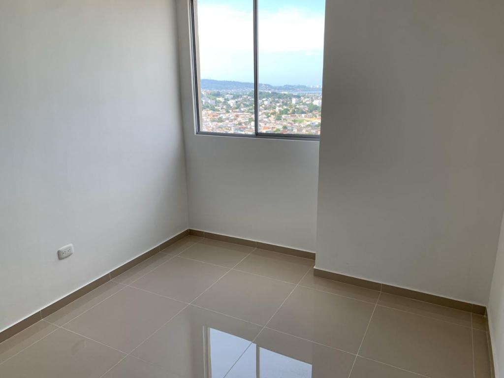 Apartamento en venta en Urbanizacion El Country, Cartagena · foto 8 de 15