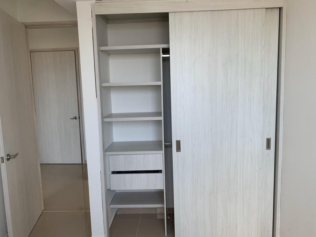 Apartamento en venta en Urbanizacion El Country, Cartagena · foto 13 de 15