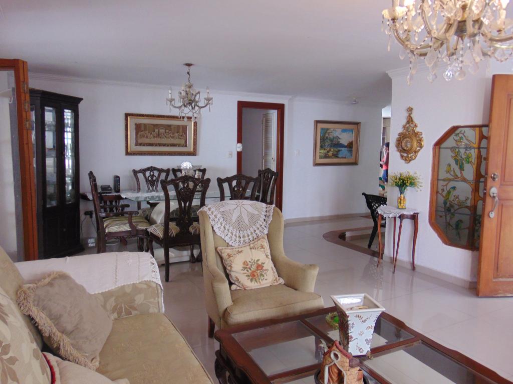 Apartamento en venta en Manga, Cartagena · foto 3 de 16