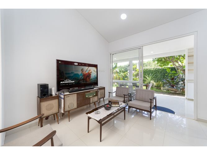 Casa de 4 alcobas en venta en El Castillo, Jamundí, 156 m² · foto 11 de 24