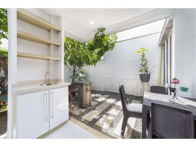 Casa de 4 alcobas en venta en El Castillo, Jamundí, 156 m² · foto 12 de 24
