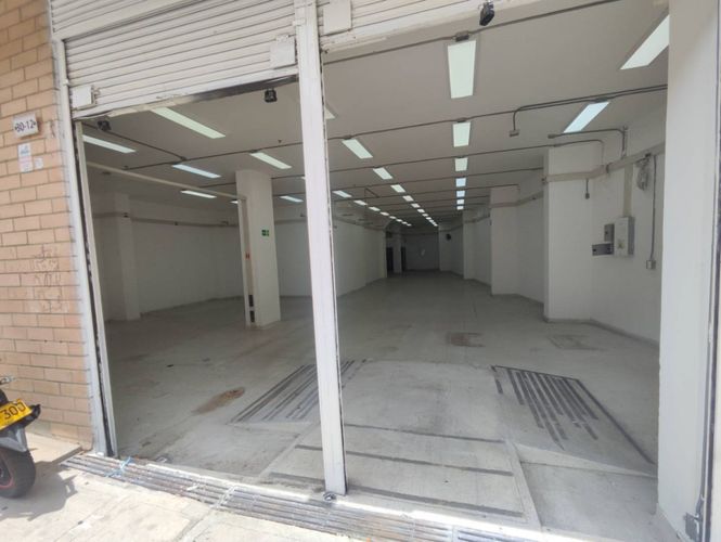 Local en arriendo en San Pio X, Itagüí, 300 m² · foto 2 de 15