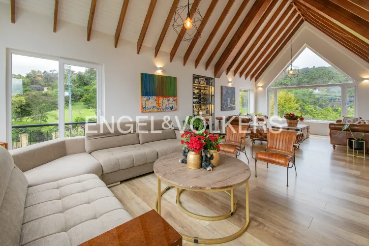Casa de 5 alcobas en venta en Sindamanoy, Chía, 520 m² · foto 2 de 20