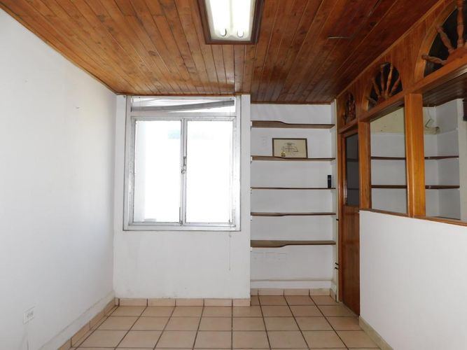 Oficina en arriendo en El Centro, Cartagena, 62 m² · foto 2 de 13