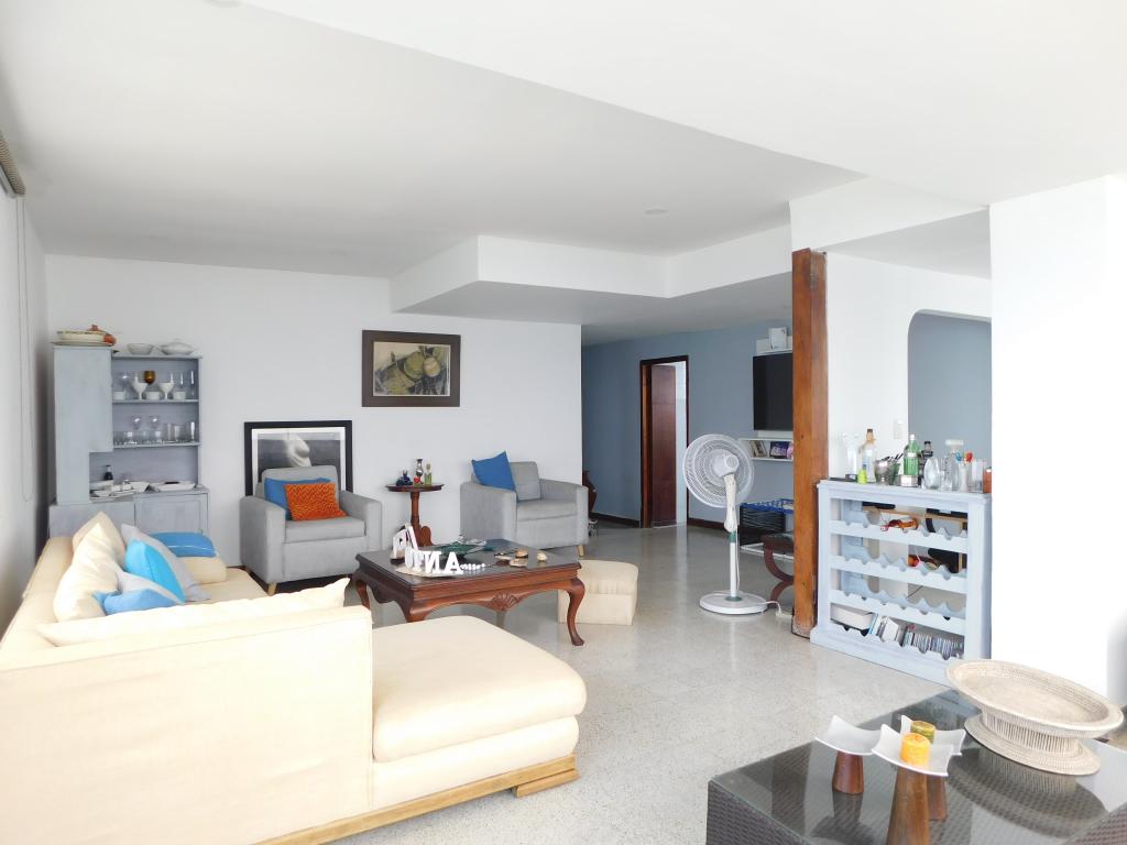 Apartamento en venta en El Laguito, Cartagena · foto 5 de 13