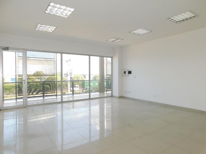 Oficina en arriendo en Mamonal, Cartagena, 83 m² · foto 4 de 13