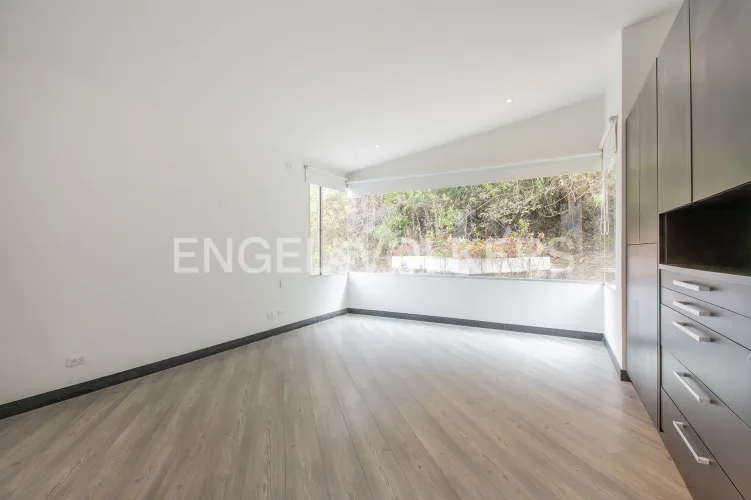 Casa de 5 alcobas en venta en Lagos De Torca, Bogotá, 381 m² · foto 11 de 18