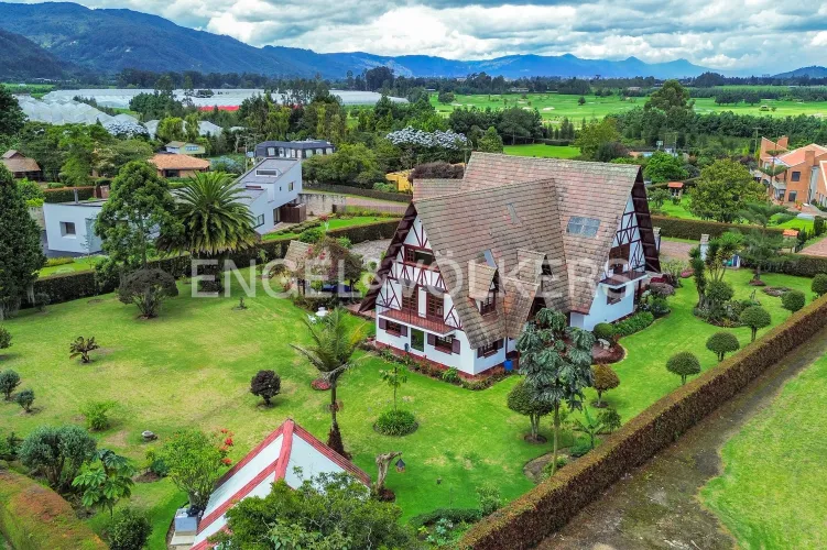 Casa de 6 alcobas en venta en Fonquetá, Chía, 520 m² · foto 20 de 20