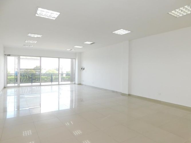 Oficina en arriendo en Mamonal, Cartagena, 84 m² · foto 2 de 13