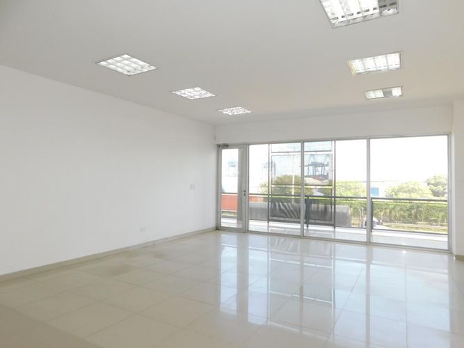 Oficina en arriendo en Mamonal, Cartagena, 84 m² · foto 6 de 13