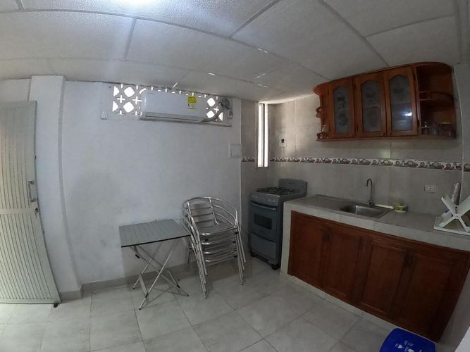 Casa de 8 alcobas en arriendo en El Bosque, Cartagena, 250 m² · foto 8 de 19
