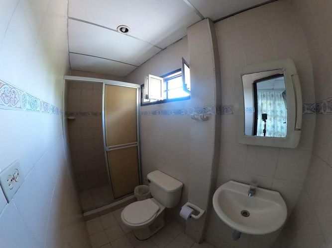 Casa de 8 alcobas en arriendo en El Bosque, Cartagena, 250 m² · foto 10 de 19