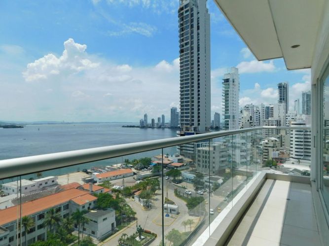 Oficina en arriendo en Bocagrande, Cartagena, 86 m² · foto 2 de 14