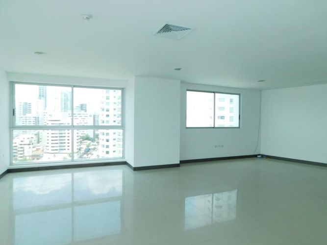 Oficina en arriendo en Bocagrande, Cartagena, 86 m² · foto 13 de 14