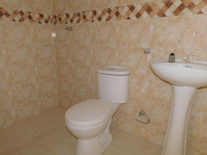 Local en venta en Amberes, Cartagena, 199 m² · foto 7 de 10